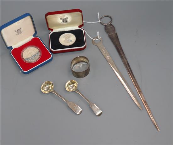 A George III silver meat skewer, crested, London 1792, maker Thomas Hobbs and sundry items,